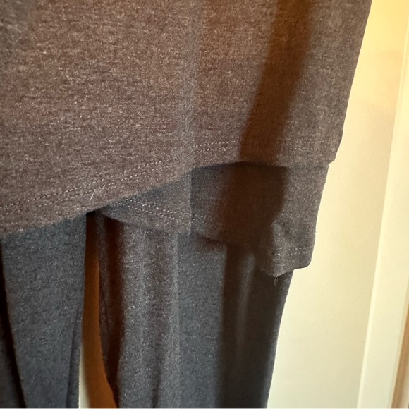 G Scent size L dark grey strait leg leggings with skirt - Picture 5 of 6